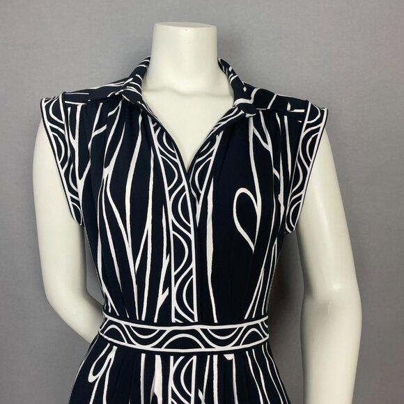 BCBGMaxAzria‎ Dress Abstract Print Black White Tie Waist Pockets Size Medium - Picture 3 of 10